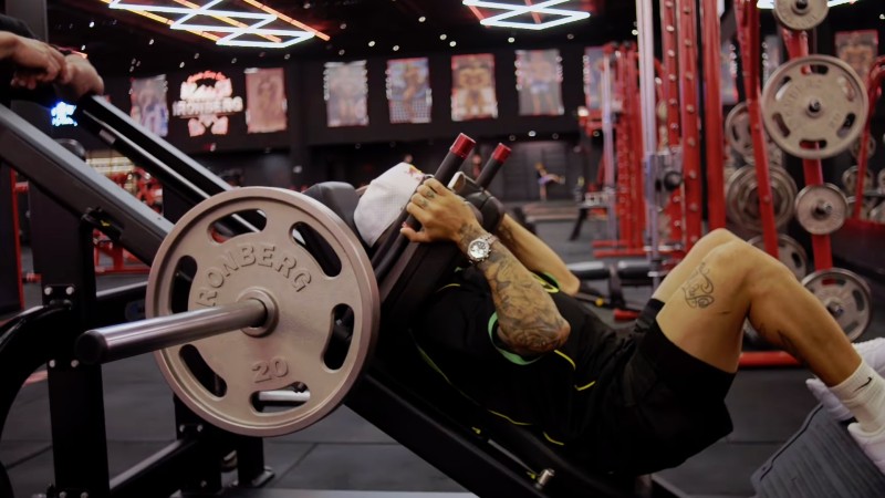 Así entrena Italo Ferreira fuera del agua